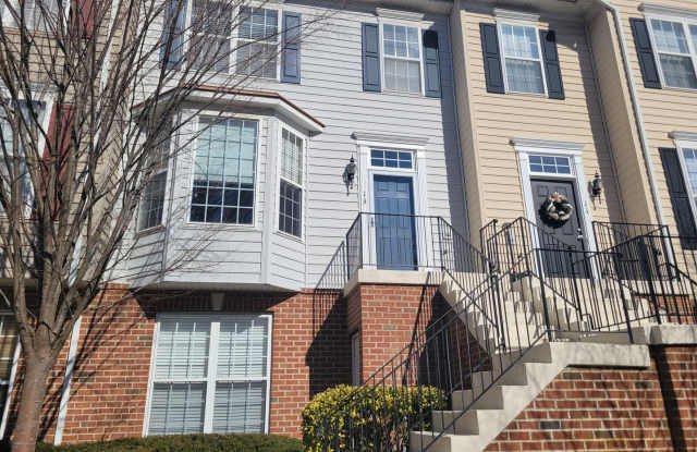 Charming 2 BR/2.5 BA Townhome in Annapolis! - 13 Harbour Heights Drive, Parole, MD 21401 Charming 2 BR/2.5 BA Townhome in Annapolis! - 13 Harbour Heights Drive, Parole, MD 21401