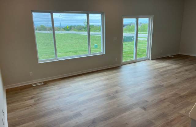Spacious 5-Bedroom Duplex Near Asbury Elementary with Finished Basement & Full Amenities photos photos