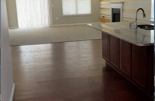 6525 Cluster Pine Court Gallery 4