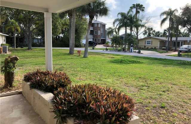 5025 MILLER BAYOU DRIVE Gallery 3