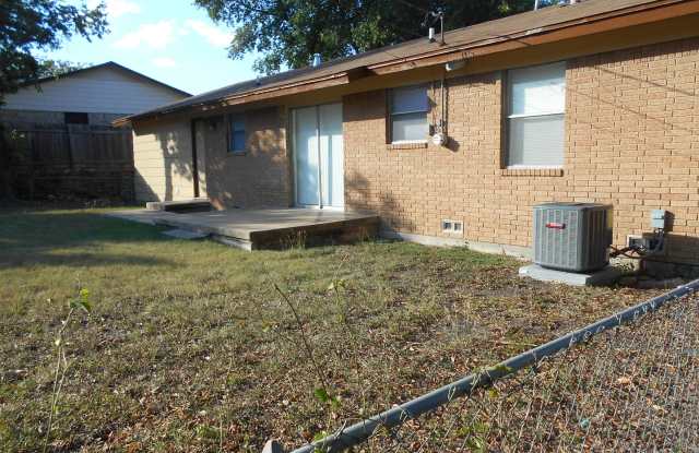 424 Robertson Avenue, Copperas Cove, TX 76522 *MOVE IN SPECIAL* Gallery 4