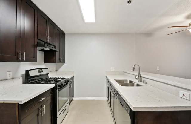CCA - Columbia Court Apartments LP dba Tuscani Villas photos photos