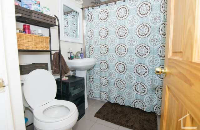 Nice 3 bed in Watertown photos photos