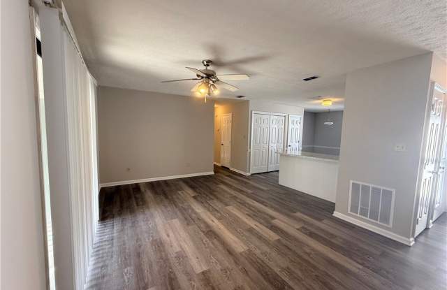 4075 Professional Drive Gallery 3