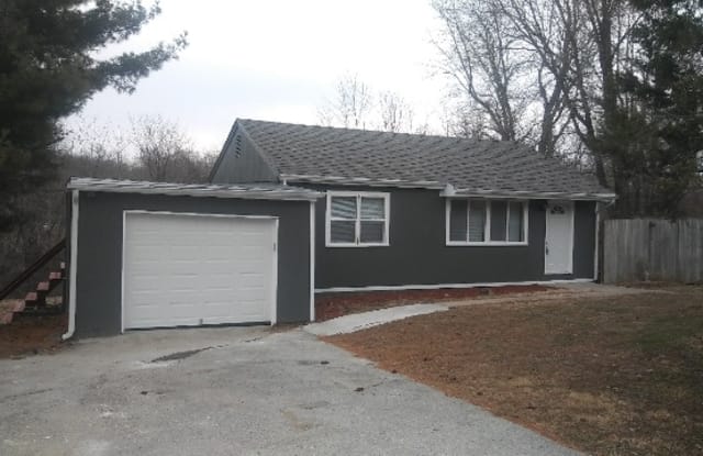 13208 E Kentucky Rd - 13208 East Kentucky Road, Independence, MO 64050