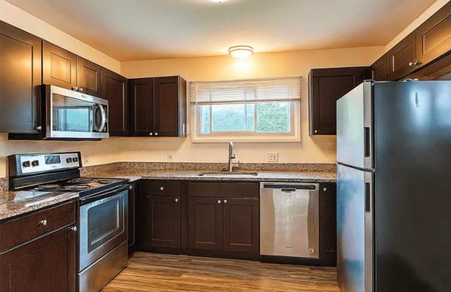 2136 Washtenaw Ave photos photos