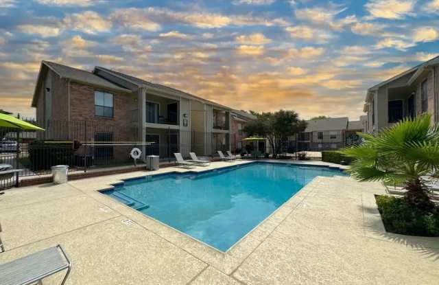 Village Green Apartments Gallery 1