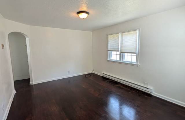 428 S 10th A Gallery 4