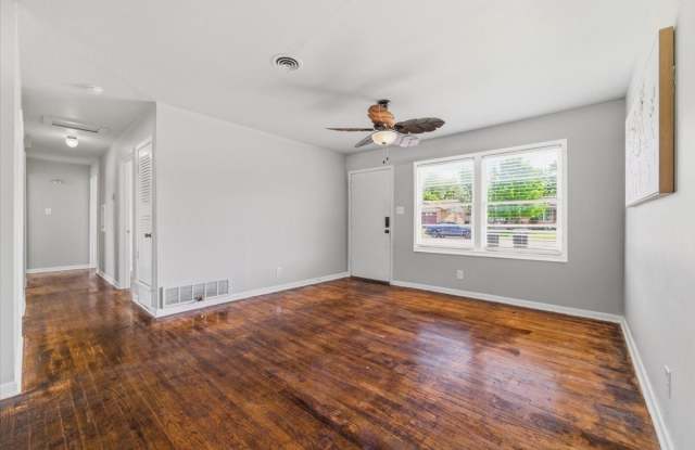 1308 Rose Avenue Gallery 4
