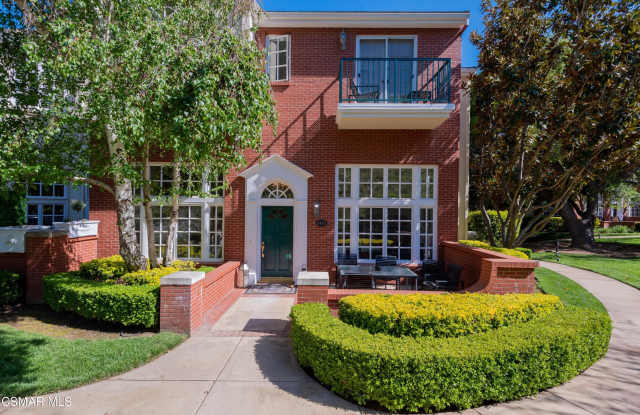 2443 Swanfield Court photos photos