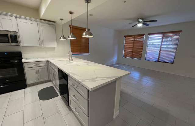 BEAUTIFULLY REMODELED TOWNHOUSE! photos photos