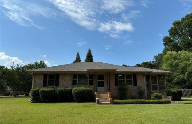 5005 Lower Roswell Road photos photos