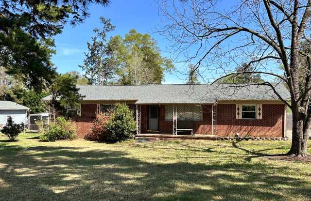 Exclusively Offered By Muse Realty Rentals, LLC Gallery 1
