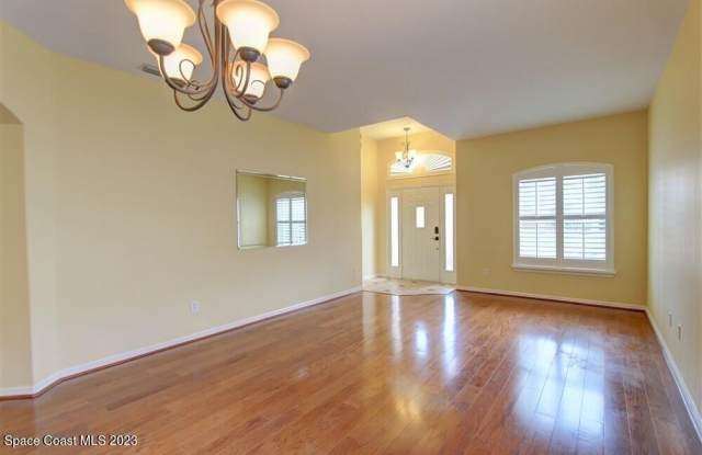 1648 Kestrel Court Gallery 3