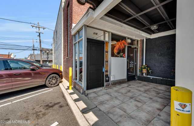 31 W Front Street unit: 2 photos photos