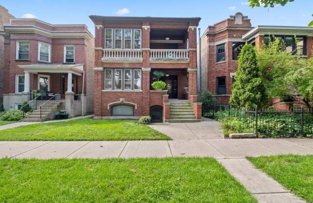 1335 W Thorndale Avenue photos photos