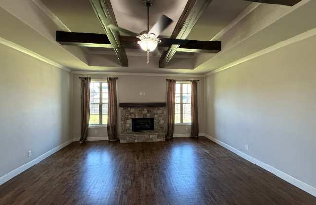 Luxury 4 Bedroom 2 Bath Tulsa Home in BA School District Gallery 3