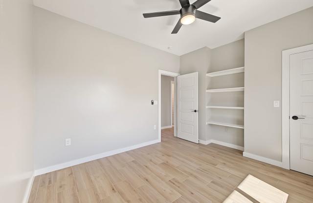 Newly Updated Two Bedroom, Two Bathroom in Avondale Gallery 4