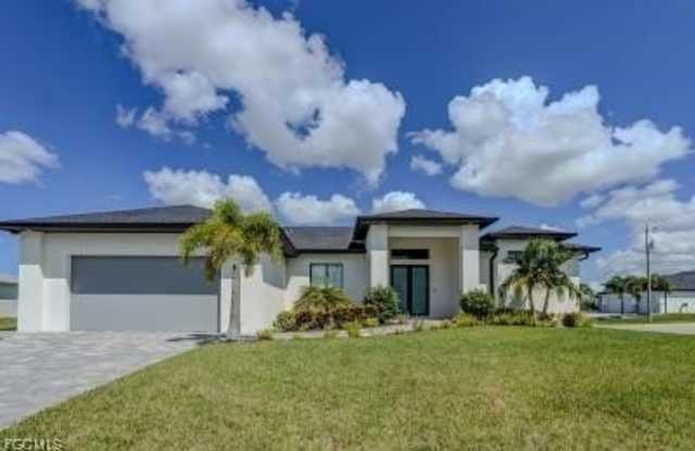 3217 SW 3rd Lane photos photos
