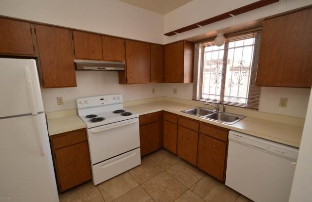 731 S Pantano Parkway Gallery 3