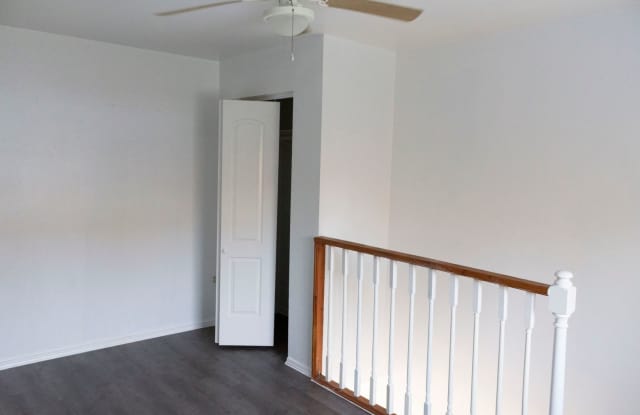 2430 Burtis ave photos photos