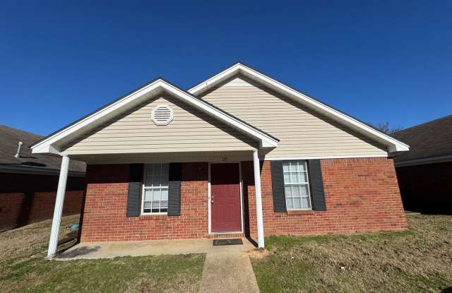 3 Bed 3 Bath Old Sardis House! photos photos