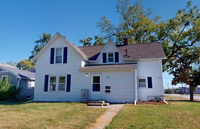 Downtown Ames Duplex - Main Floor Unit photos photos
