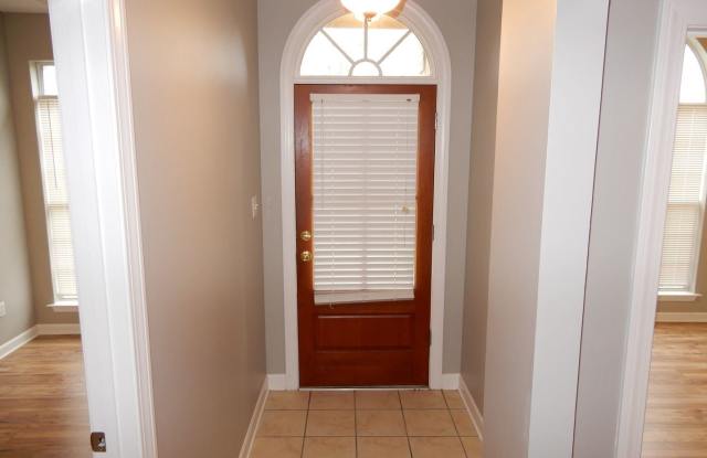 6129 Woodstock View Drive Gallery 2
