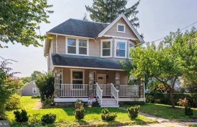 62 WATERLOO AVENUE photos photos