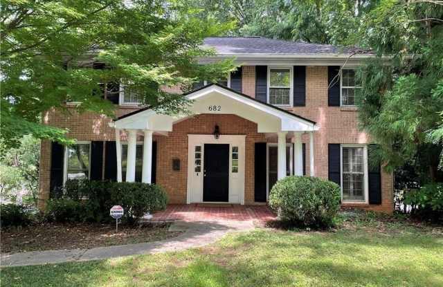 682 Morningside Drive NE photos photos
