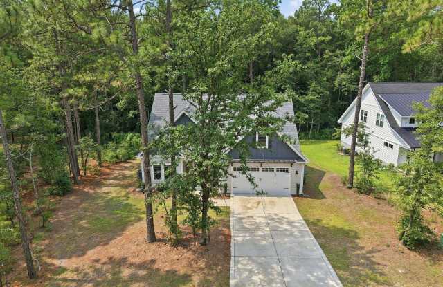 942 Greenbriar Drive Gallery 4