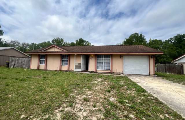 Lovely 3 Bedroom / 1 Bath Rental Home In Orange City Now Available photos photos