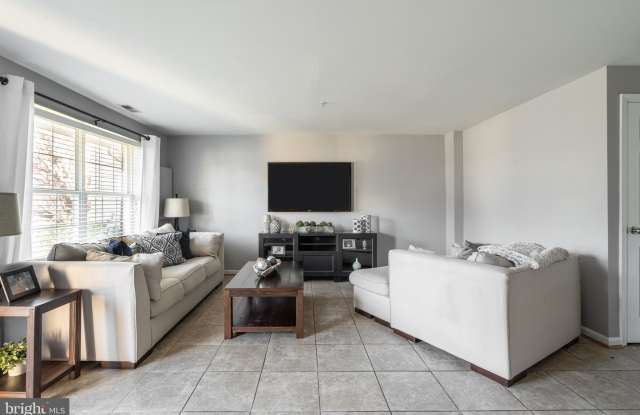 8742 JARWOOD ROAD Gallery 3