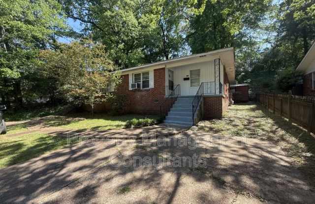 939 North Royal Avenue photos photos