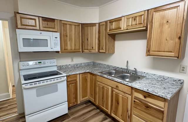31 Kossuth Street Apt 31.5B Gallery 1