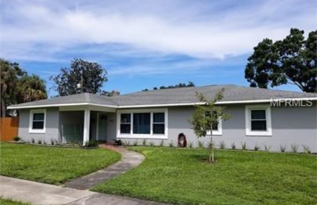 602 GARDENIA STREET - 602 Gardenia Street, Belleair, FL 33756