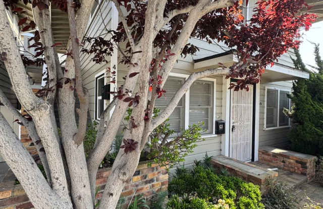 Charming studio apartment in the heart of El Segundo - $1,600.00 - 422 West Franklin Avenue, El Segundo, CA 90245