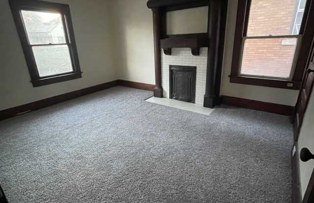 1202 Greenwood Avenue - A - 1202 Greenwood Avenue, Zanesville, OH 43701 1202 Greenwood Avenue - A - 1202 Greenwood Avenue, Zanesville, OH 43701