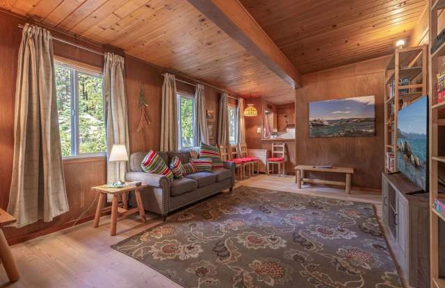 SKI LEASE: Economical Cabin Close to Bus Line, Shops & Beach! Gallery 3