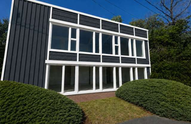 Six Bedroom House Near Campus! Gallery 3