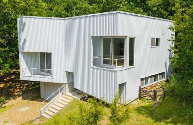 Stunning 3 Bedroom home in unbeatable location Gallery 4