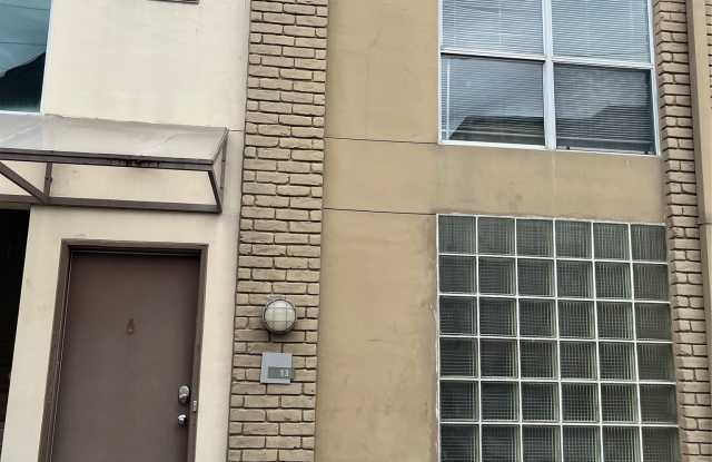 4343 Travis Street Gallery 1