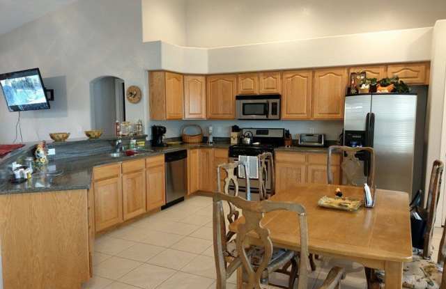 641 Primrose Ln. Gallery 2
