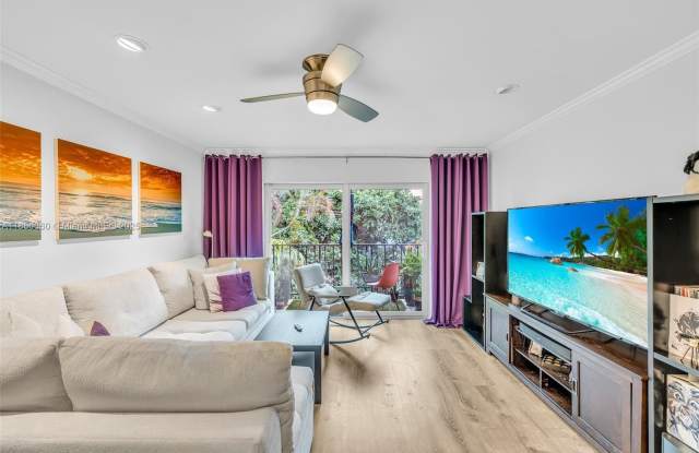 805 W Oakland Park Blvd photos photos