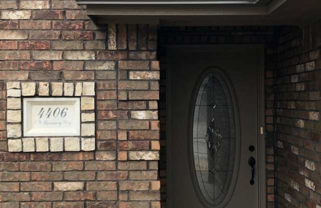 4406 SW Rosemary Way Gallery 3
