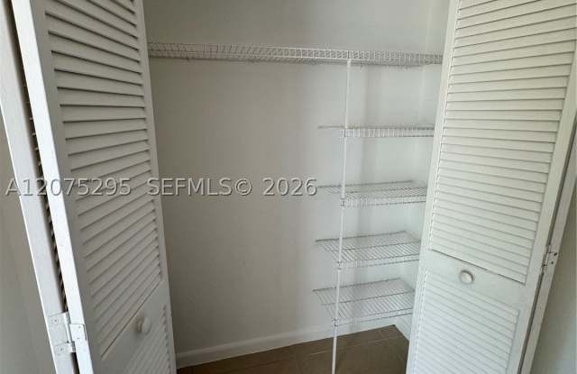 8207 San Carlos Cir Gallery 3
