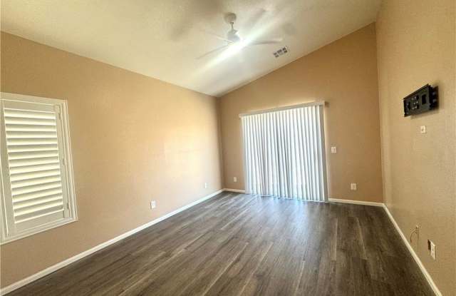 7396 Bedford Pine Court Gallery 2