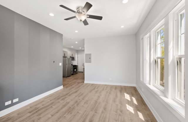 1906 W Morse Ave Gallery 2