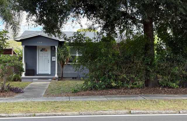 Beautifully Appointed 3/2 w Garage For Rent - Close to Downtown St Pete and the Beaches! photos photos