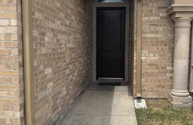 6713 GARDEN WOODS AVE. Gallery 2